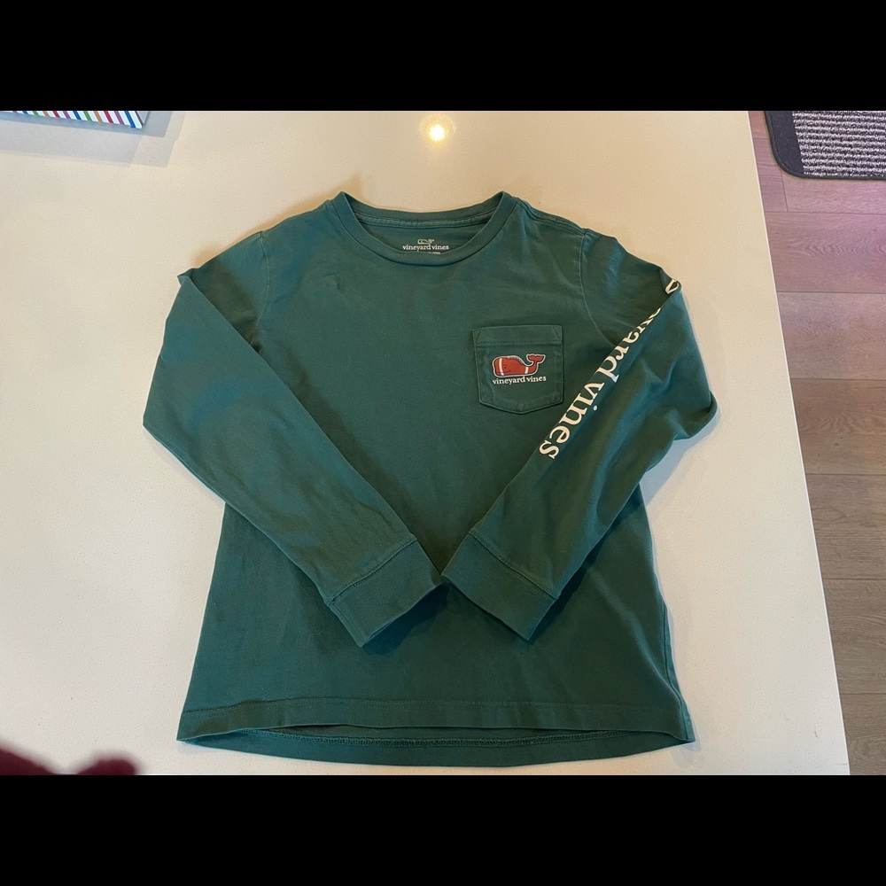 Vineyard and Vines size 6 shirt